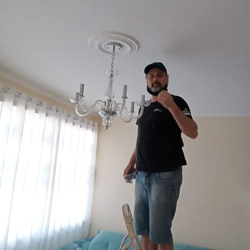 Lustre instalado e testado: serviço concluído